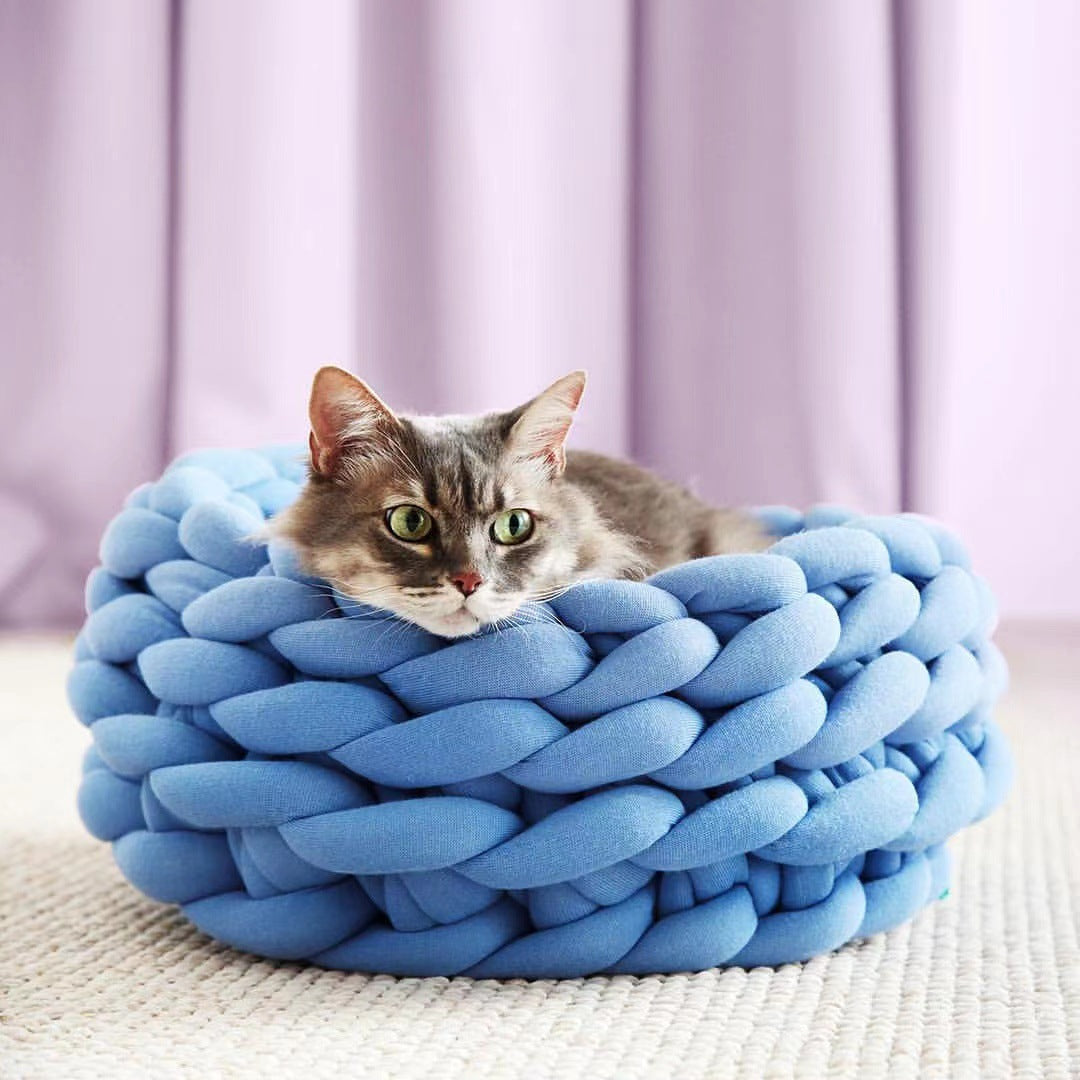 Comfortable Pet Sleeping Basket