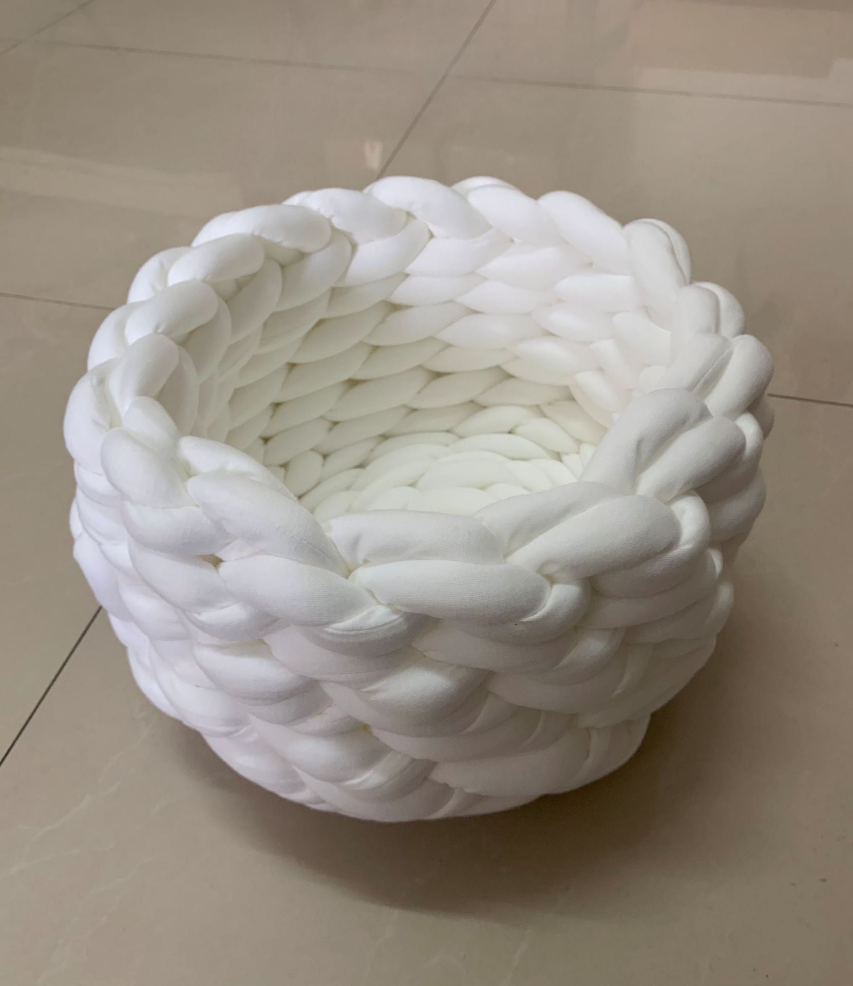 Comfortable Pet Sleeping Basket