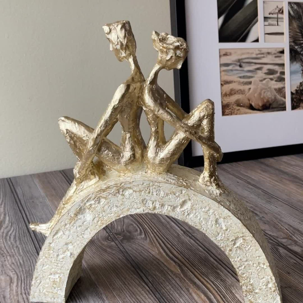 Couple on Arch Romantic Handmade Decorative Sculpture Statue Home Art Décor Gift