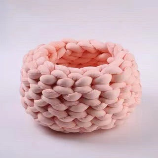 Comfortable Pet Sleeping Basket