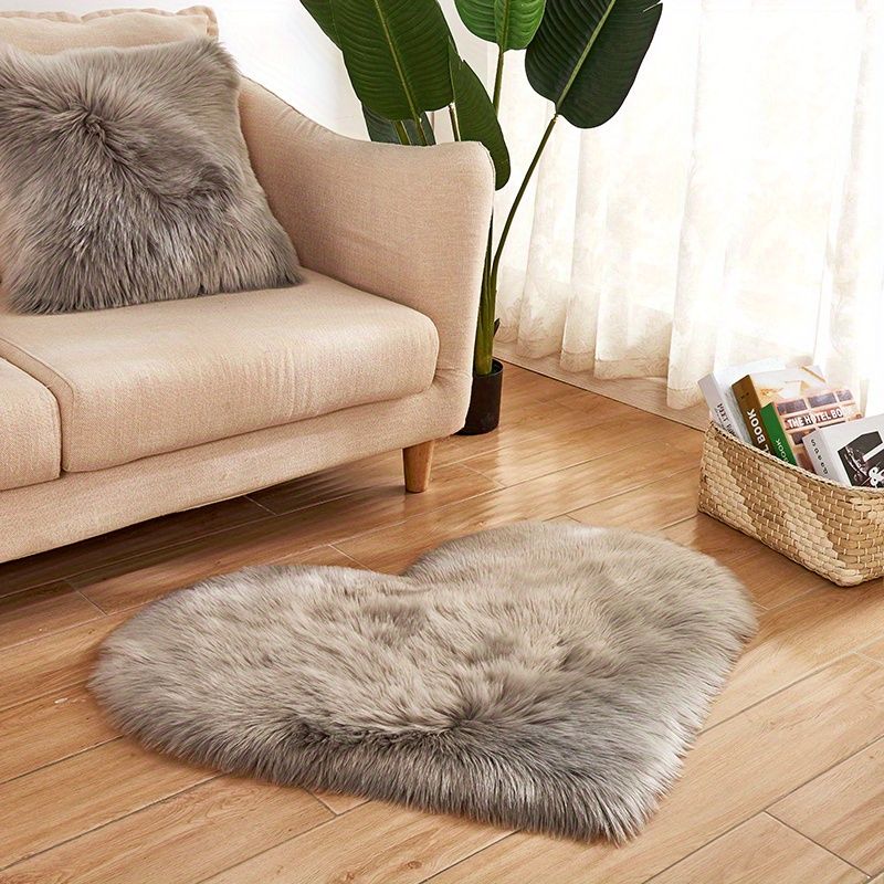 Fluffy Shaggy Heart-Shaped Area Rug